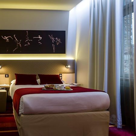 Hotel Le Chateaubriant Luaran gambar