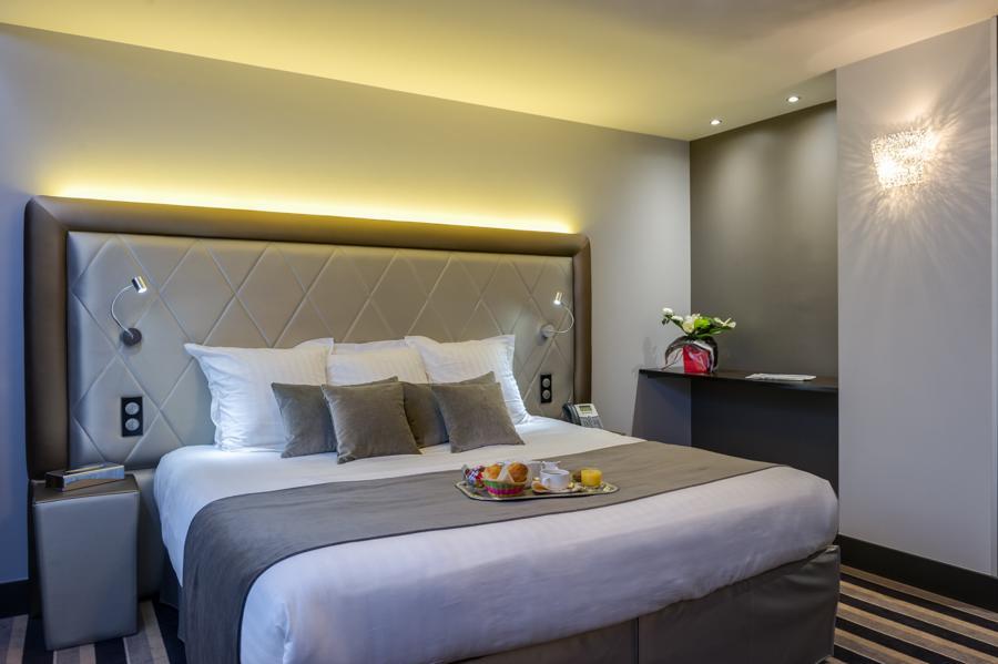 Hotel Le Chateaubriant Luaran gambar