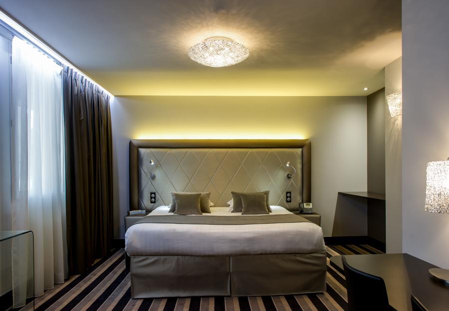 Hotel Le Chateaubriant Luaran gambar