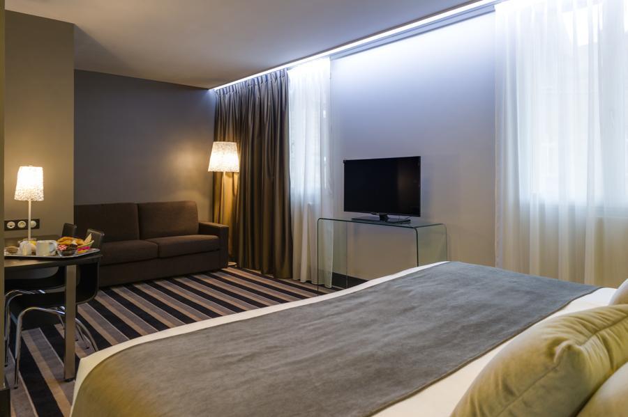 Hotel Le Chateaubriant Luaran gambar